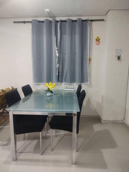 Apartamento Em Maranduba *
